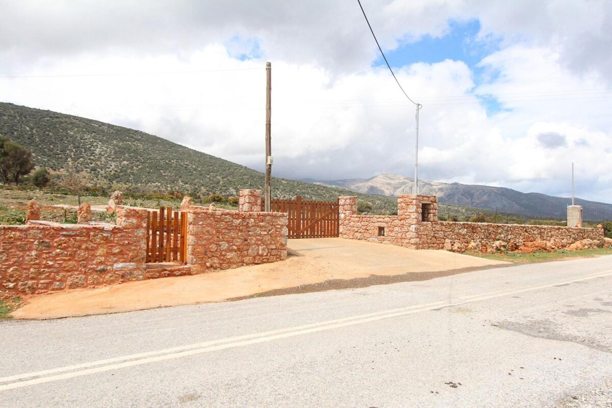 Villa Rouvis With Outdoor Hot Tub Ligaridia المظهر الخارجي الصورة